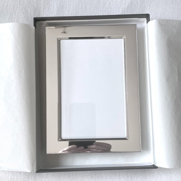Silver Picture Frame - Picture 2 of 3